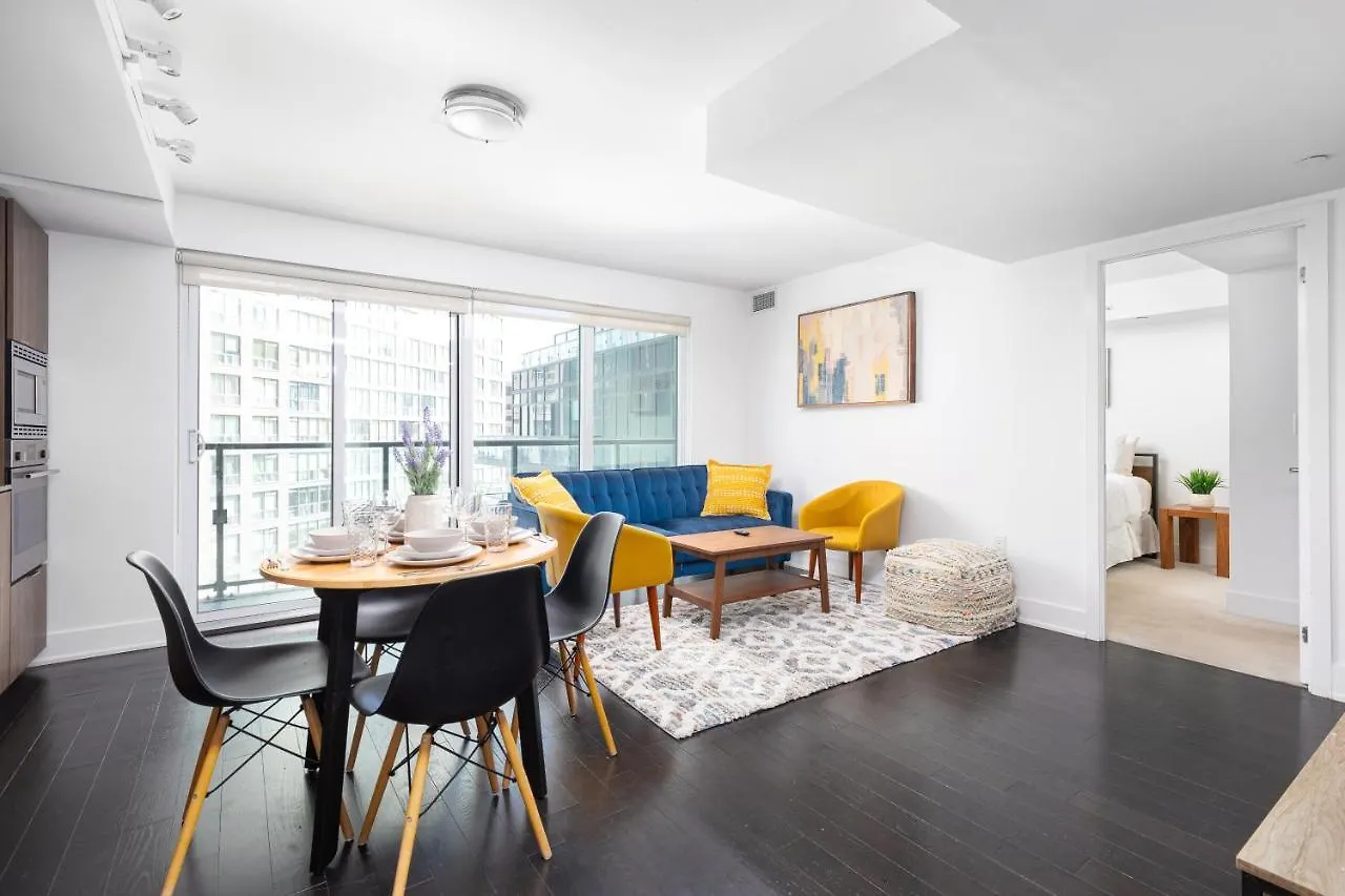 Upscale & Modern 2Bd + Den 2Ba Heart Of Downtown! Apartment Toronto Canada
